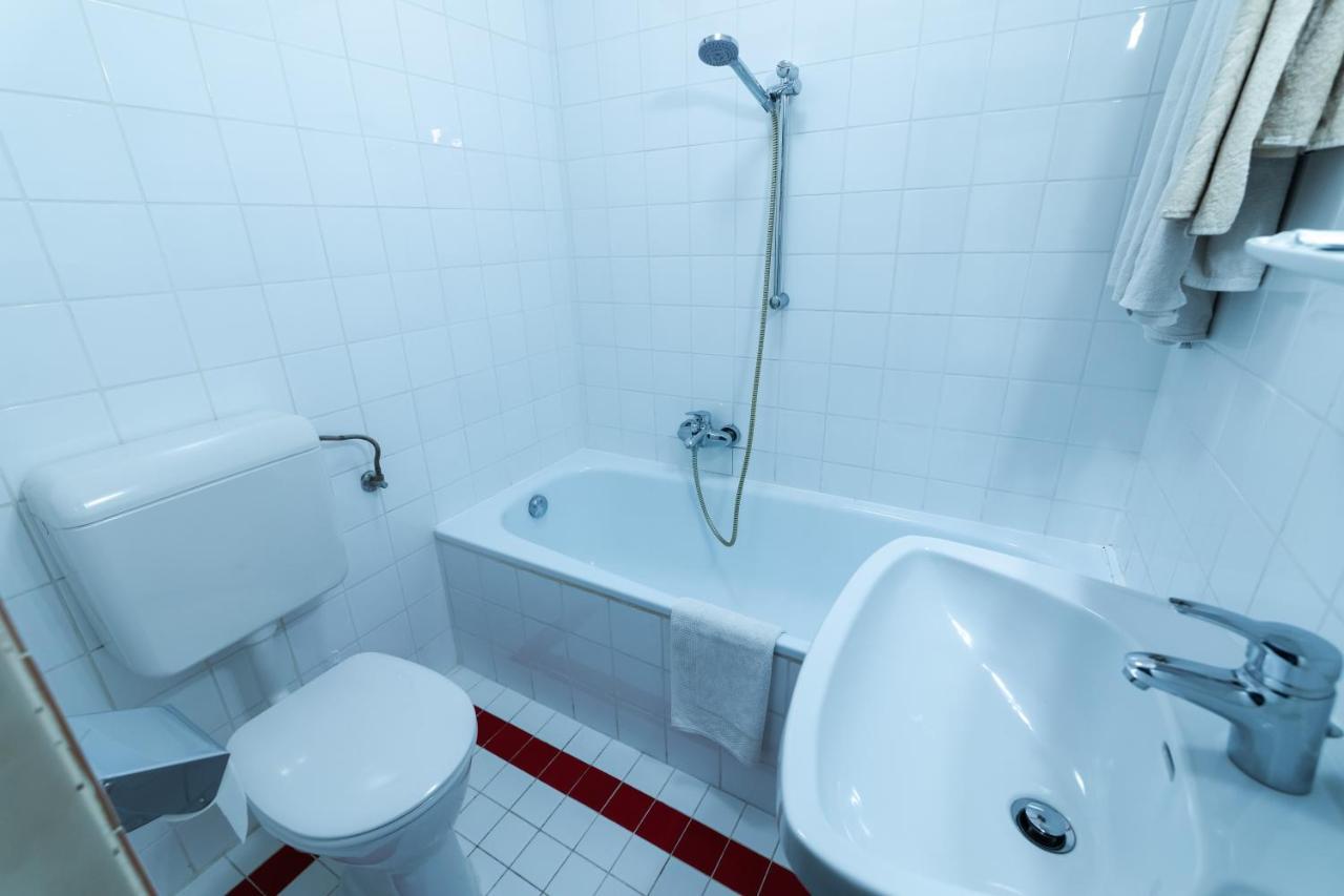 Hotel Am Limes Enns Ngoại thất bức ảnh