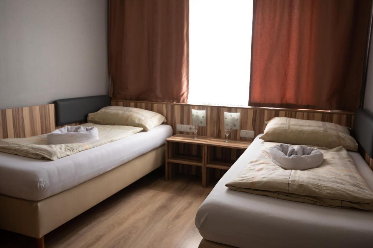 Hotel Am Limes Enns Ngoại thất bức ảnh