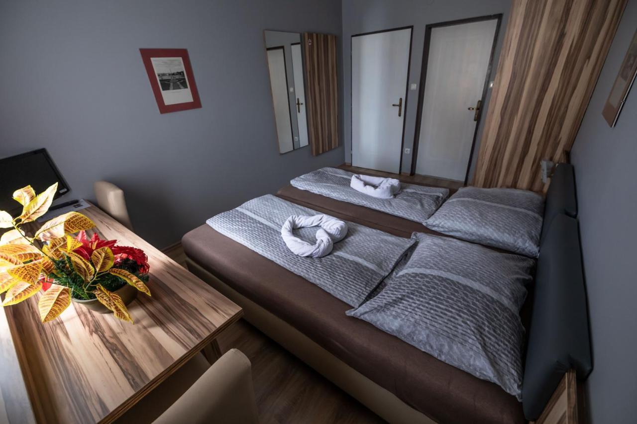 Hotel Am Limes Enns Ngoại thất bức ảnh